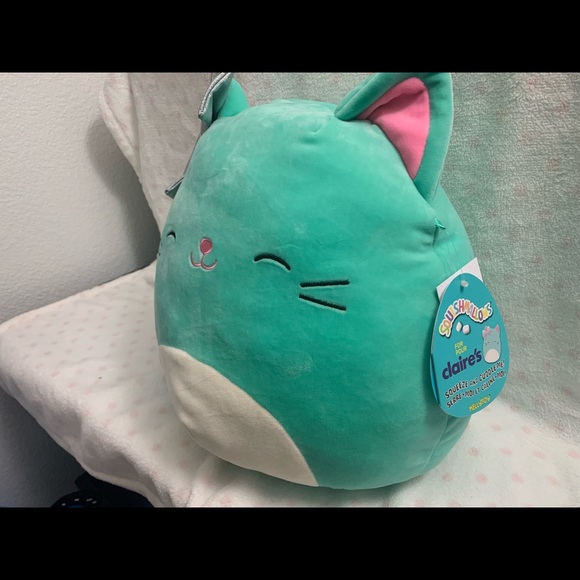 Charisma 12” squishmallow bnwt Claire’s exclusive - Picture 4 of 5